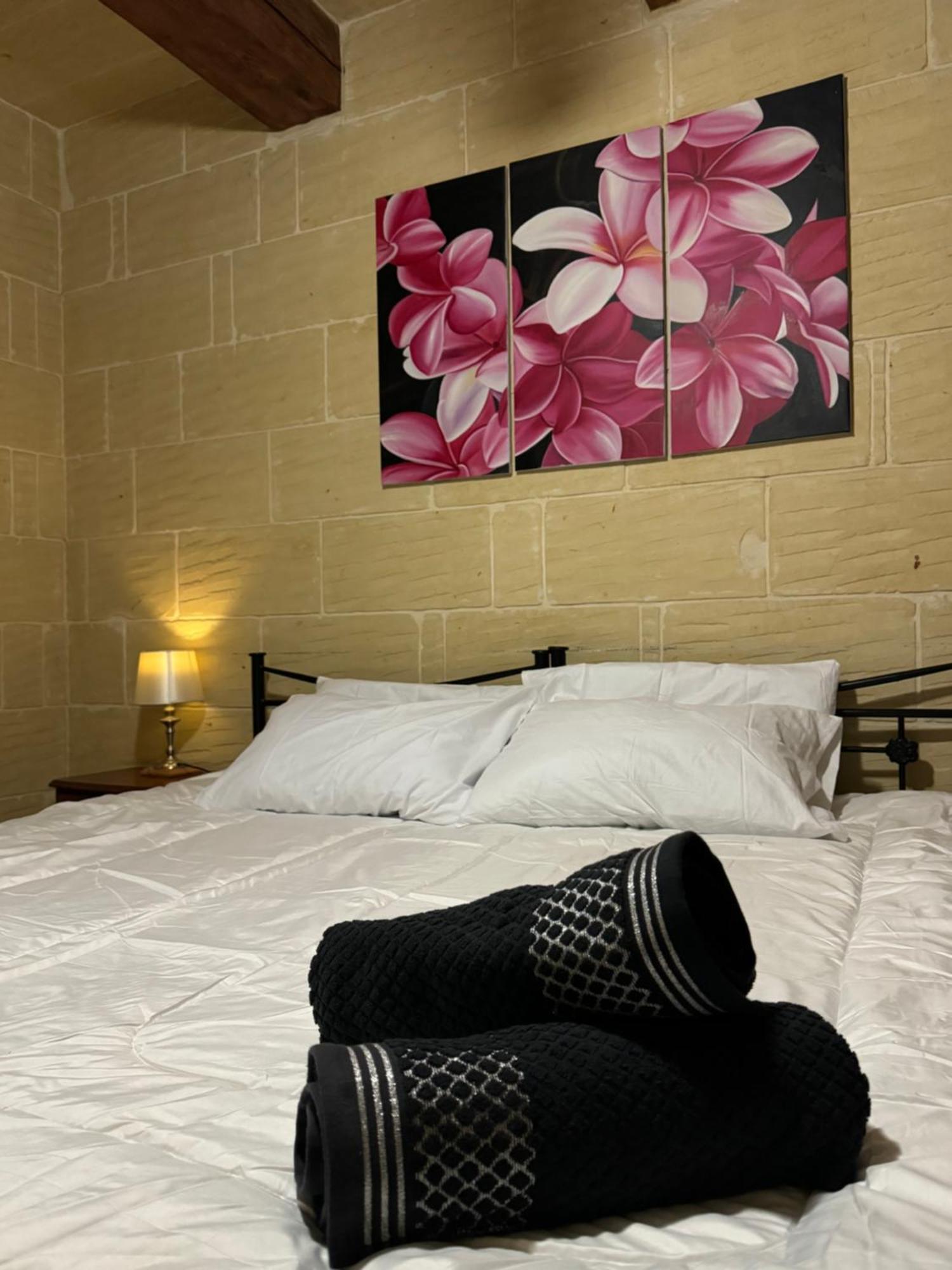 Tal-Bir Farmhouse Hotel Nadur Luaran gambar