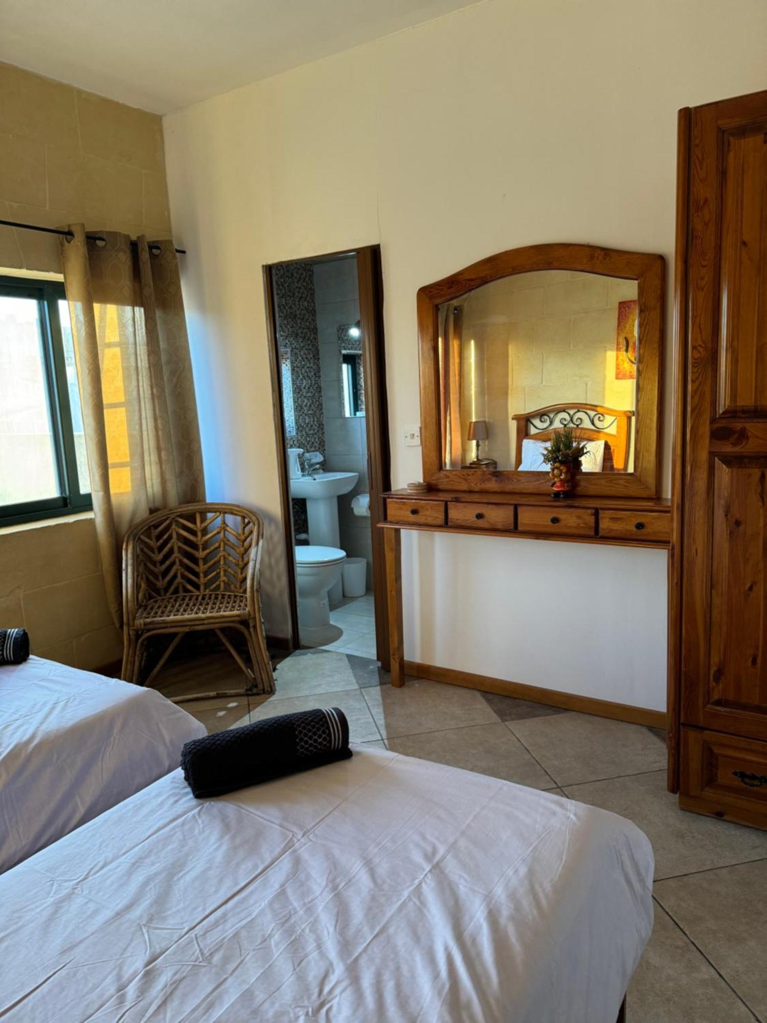 Tal-Bir Farmhouse Hotel Nadur Luaran gambar