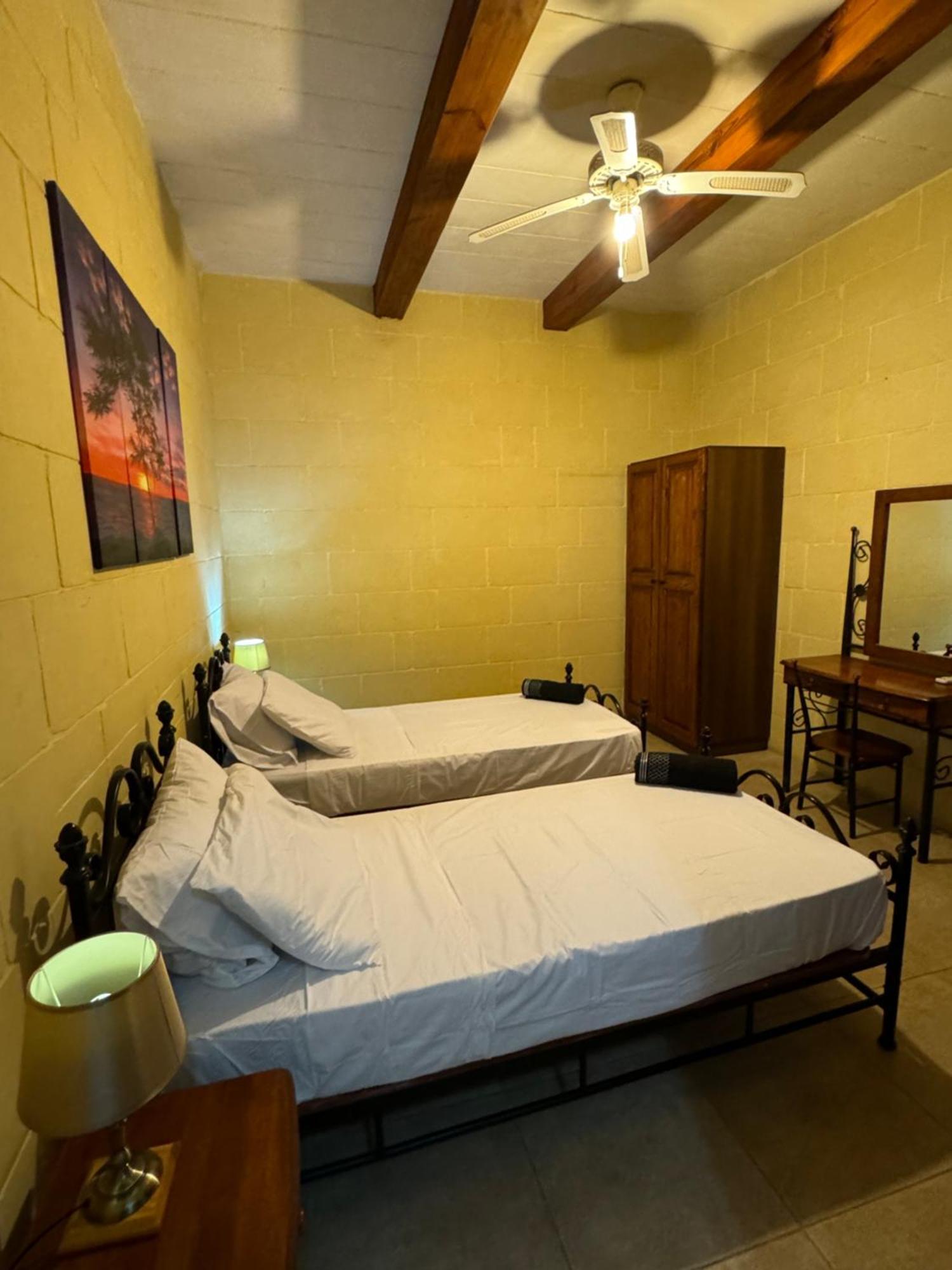 Tal-Bir Farmhouse Hotel Nadur Luaran gambar