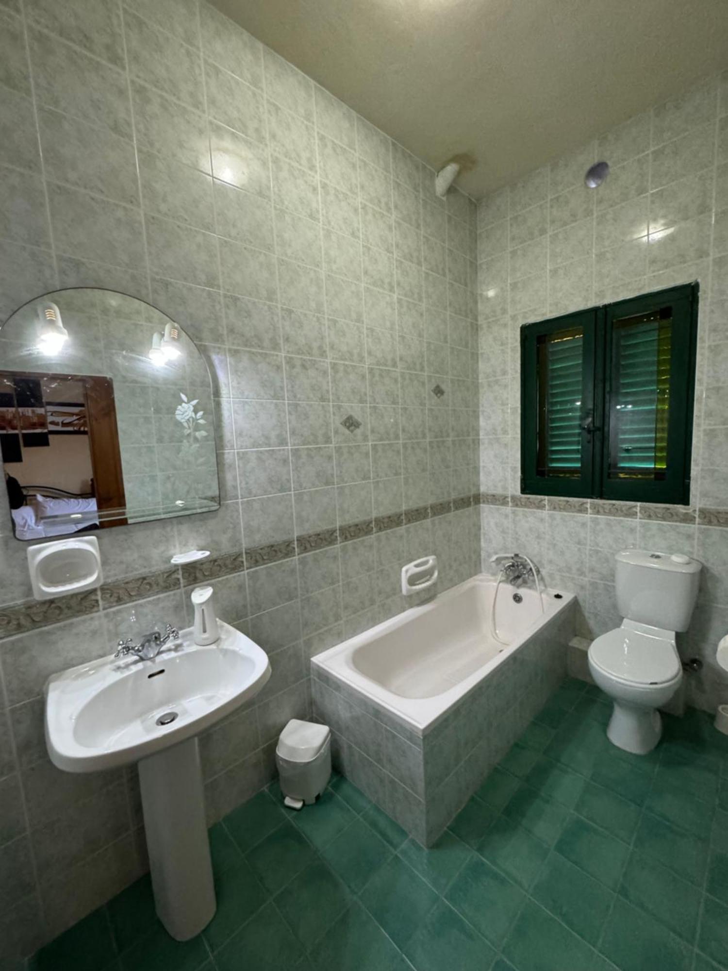 Tal-Bir Farmhouse Hotel Nadur Luaran gambar